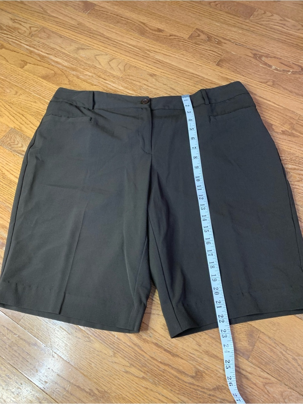 Courtenay Dark Olive Brown Dress Shorts Size 18W - Picture 4 of 8